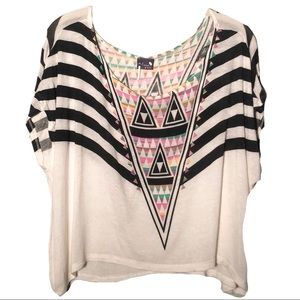 2/$10! Urban Outfitters Geometric Print Crop Tee